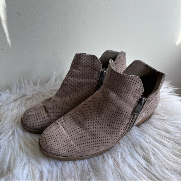 Universal Thread brown ankle boots shoes size 8.5 - Picture 6 of 10